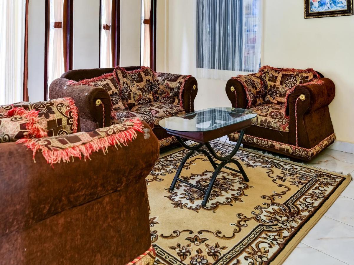 Oyo 91228 Griya Siena Hotel Munduk Eksteriør billede