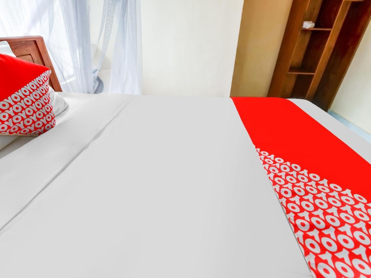 Oyo 91228 Griya Siena Hotel Munduk Eksteriør billede
