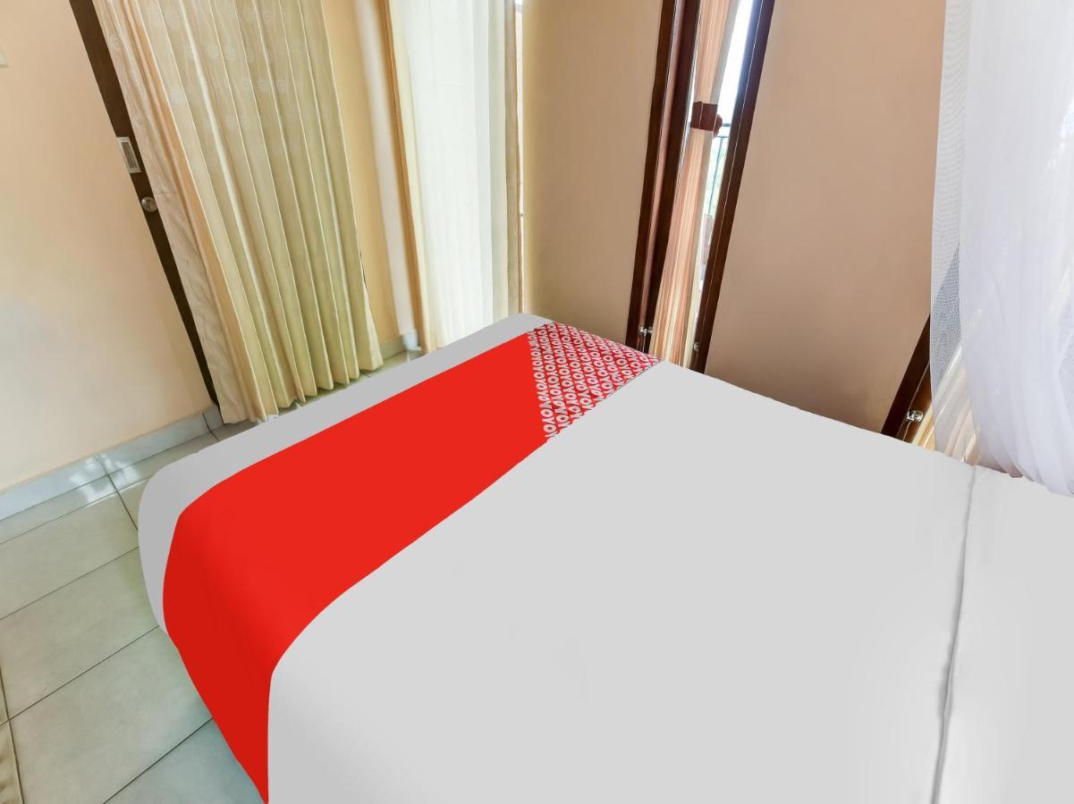 Oyo 91228 Griya Siena Hotel Munduk Eksteriør billede